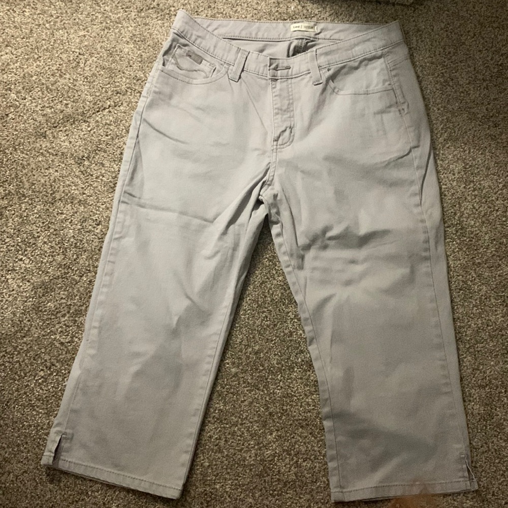 Lee Slender Secret Stretch Capris Sz 12 Grey